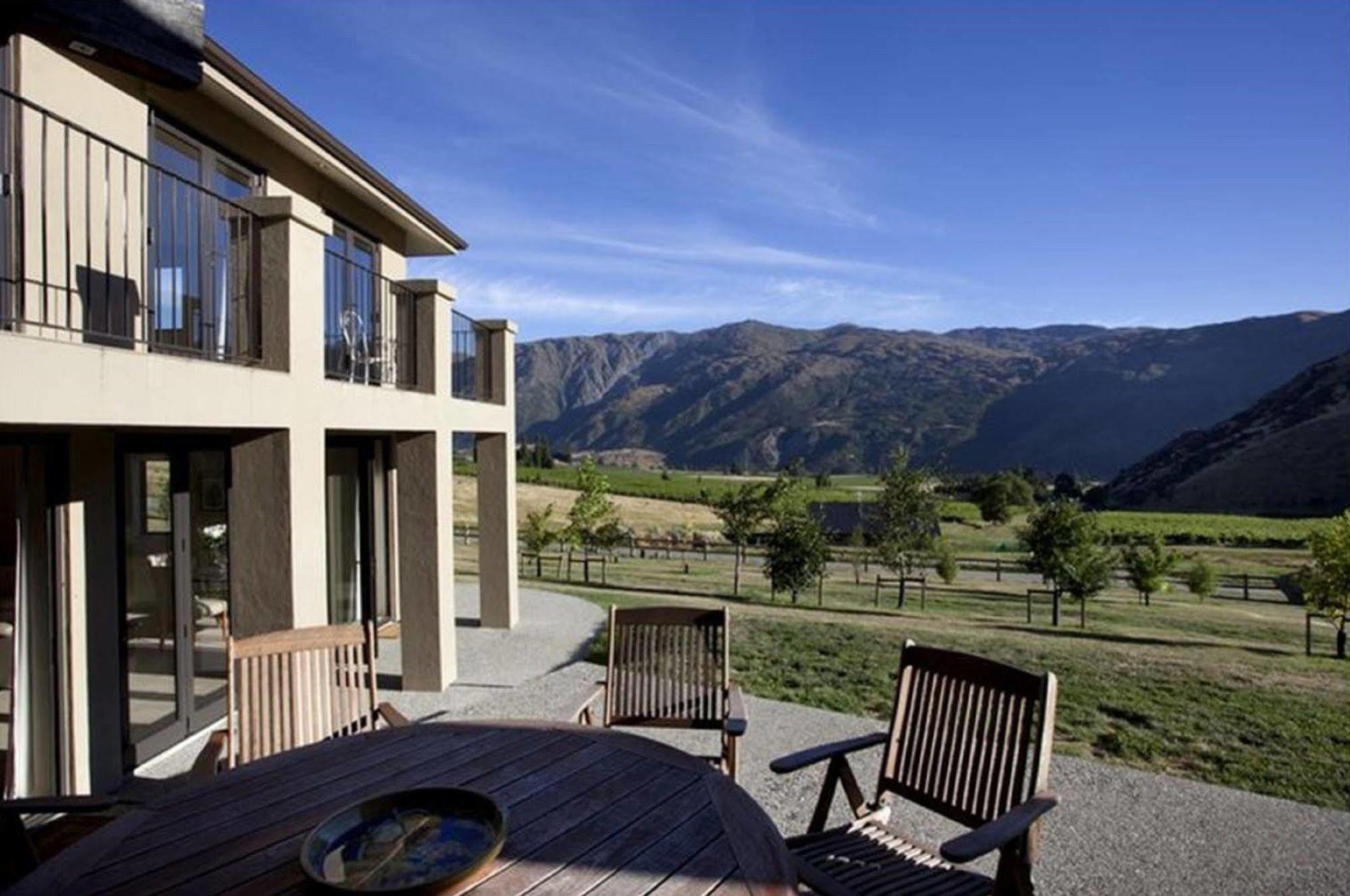 Gibbston House Boutique B&B Exterior photo
