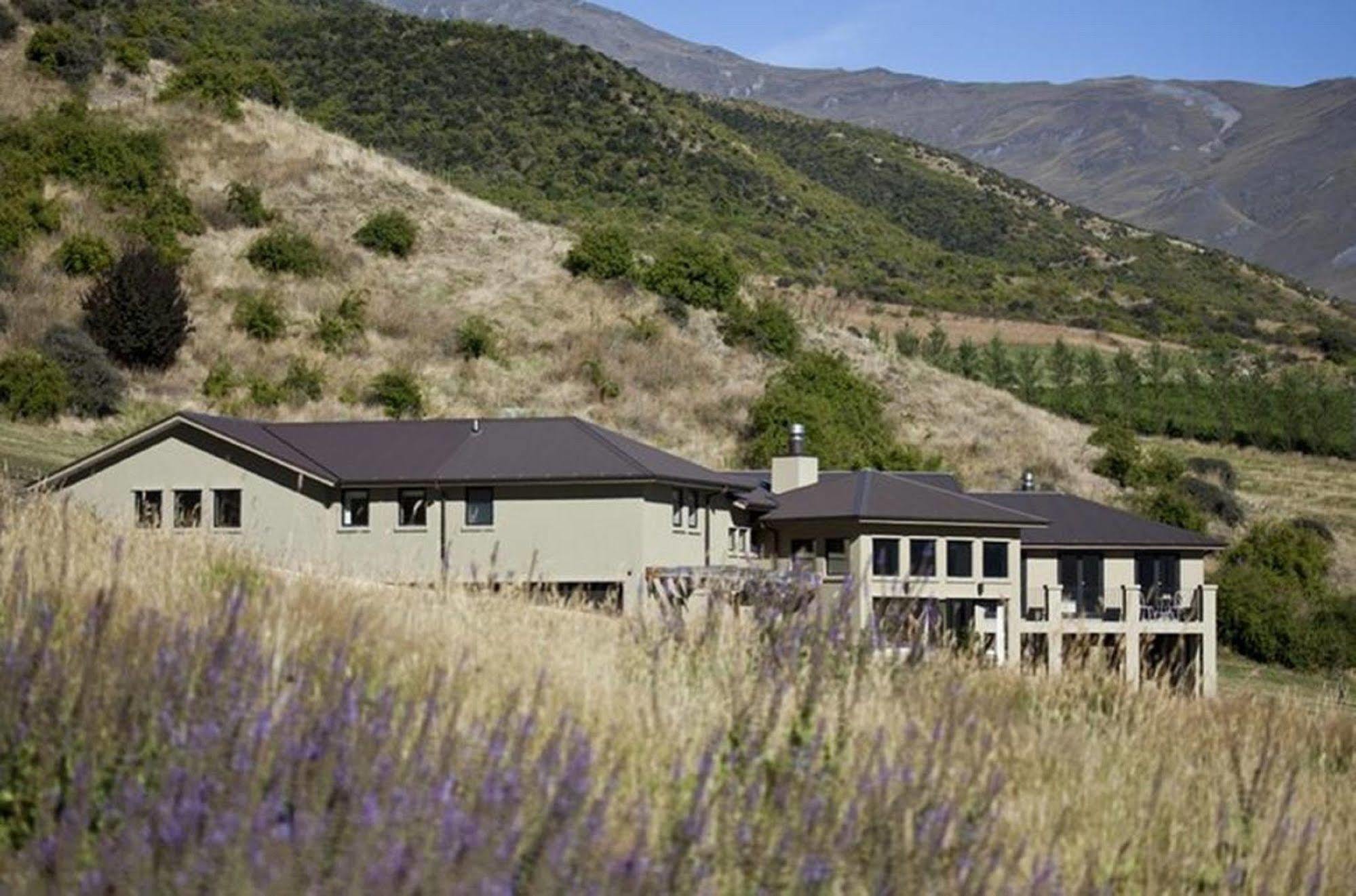 Gibbston House Boutique B&B Exterior photo